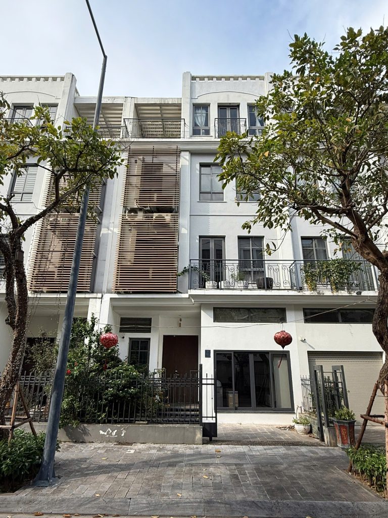 Bán nhà liền kề The Manor Central Park 99m2, 4 tầng, full nội thất