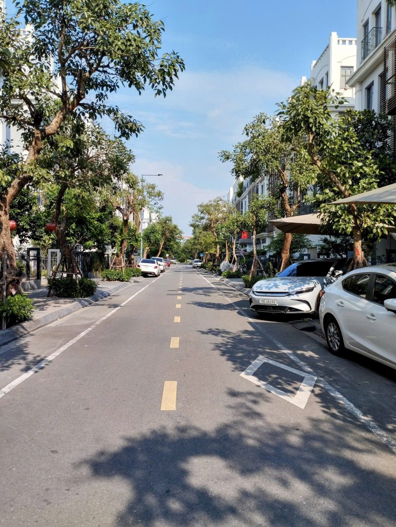 Bán nhà liền kề The Manor Central Park 99m2, 4 tầng, full nội thất