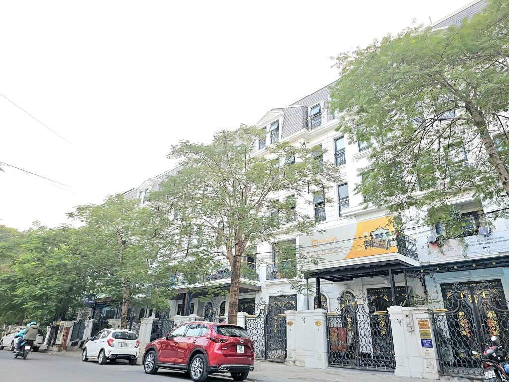 3. Phân Tích Giá Bán Theo Loại Hình