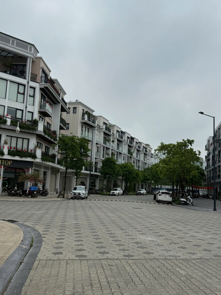 Bán Shophouse The Manor Central Park căn góc xẻ khe 99m2 -5 tầng