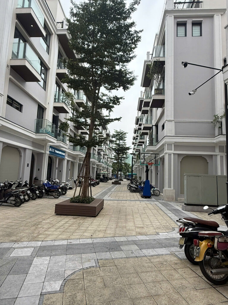 Bán Shophouse The Manor Central Park căn góc xẻ khe 99m2 -5 tầng