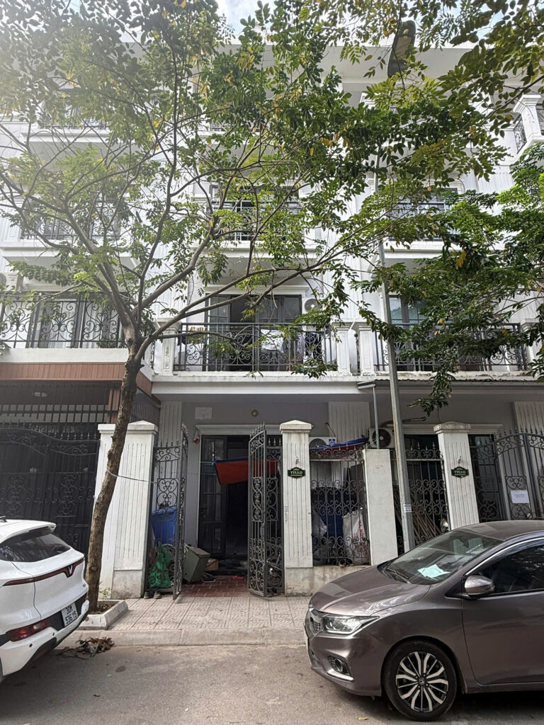 Bán liền kề Hacinco Nguyễn Xiển 73,5m, nhà 5 tầng, hướng Đông Nam