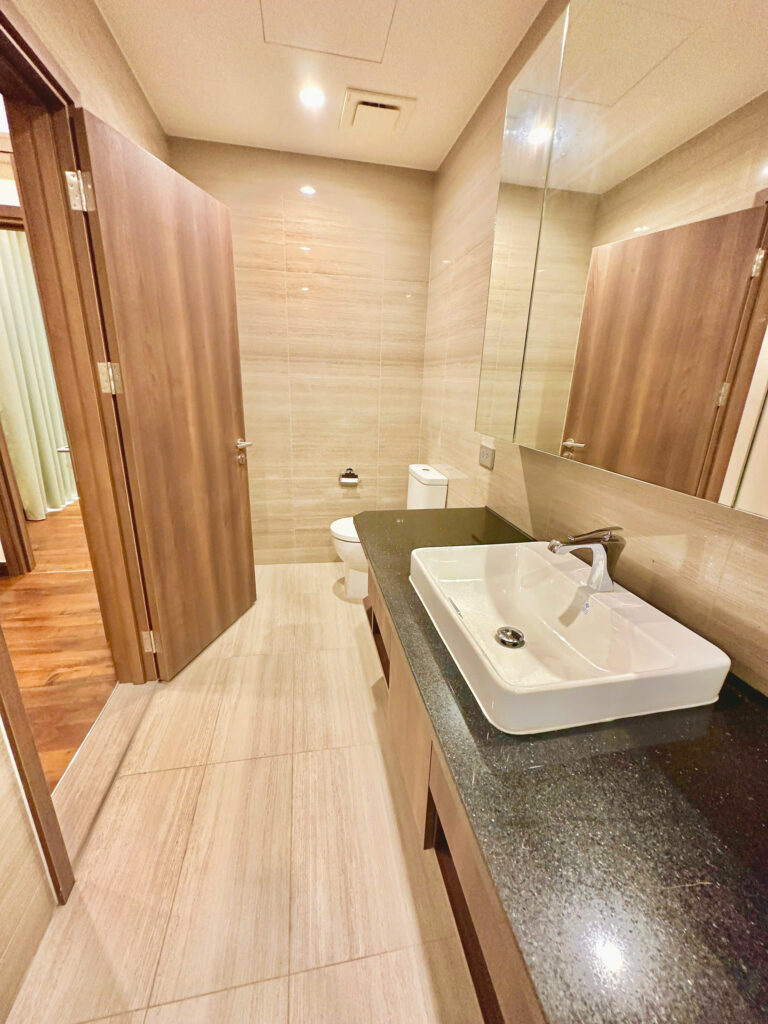 Bán biệt thự The Manor Central Park 200m2, 4 tầng, có thang máy, hồ bơi, gara để xe