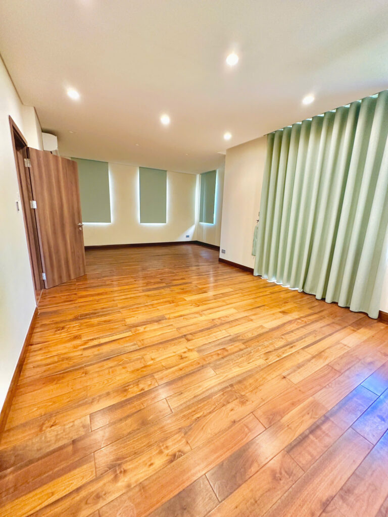 Bán biệt thự The Manor Central Park 200m2, 4 tầng, có thang máy, hồ bơi, gara để xe