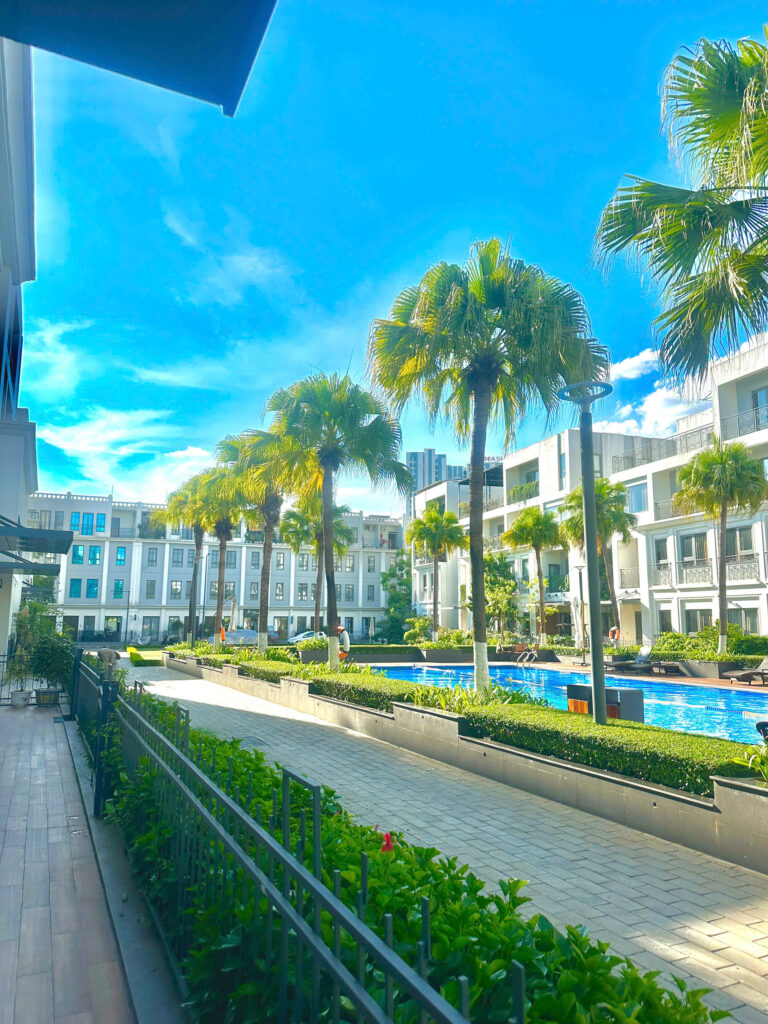 Cho thuê biệt thự The Manor Central Park 200m2, 4 tầng, có thang máy, hồ bơi