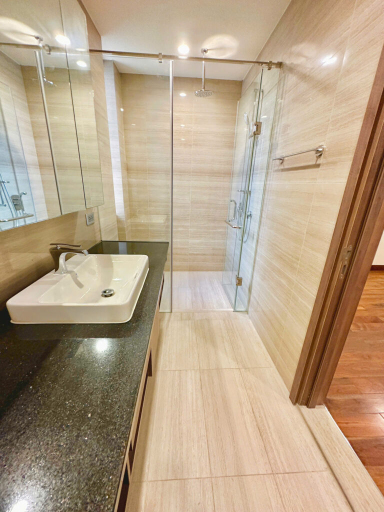 Cho thuê biệt thự The Manor Central Park 200m2, 4 tầng, có thang máy, hồ bơi