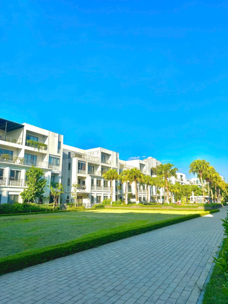 Cho thuê biệt thự The Manor Central Park 200m2, 4 tầng, có thang máy, hồ bơi