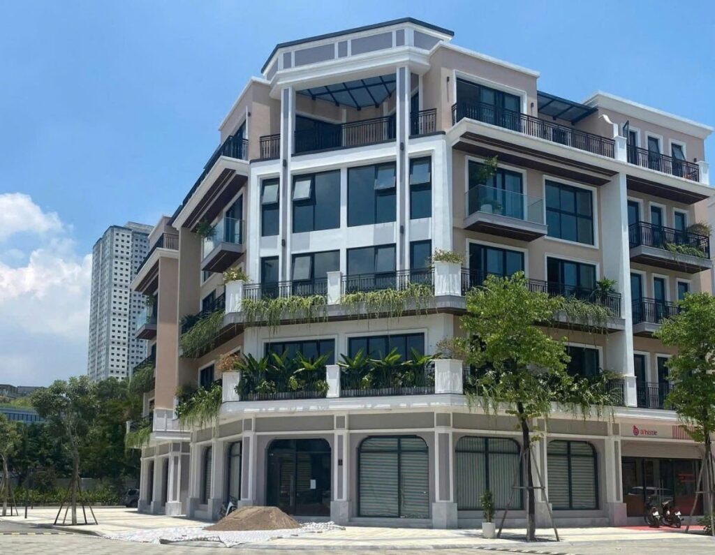 Cho thuê căn góc Shophouse 3 mặt tiền tại KĐT The Manor Central Park