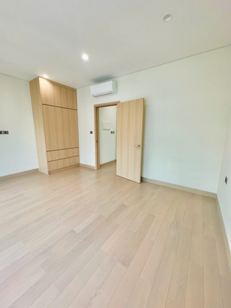 Cho thuê tầng 2 đến tầng 5 của căn shophouse 75m2 tại KĐT The Manor Central Park
