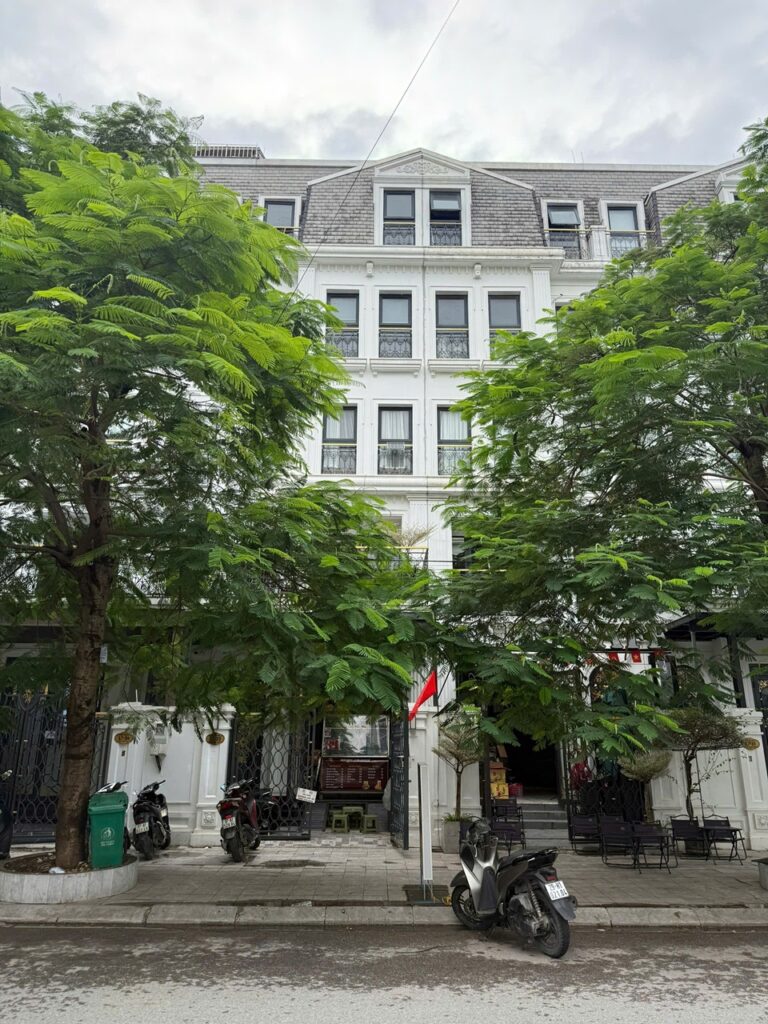 Cho thuê nhà khu đô thị mới Đại Kim Hacinco 75m2, có thang máy, full nội thất