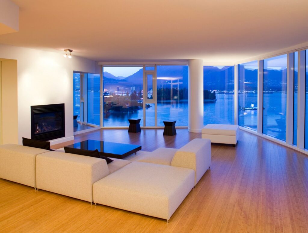 2. Đặc điểm thiết kế của căn hộ Penthouses là gì?