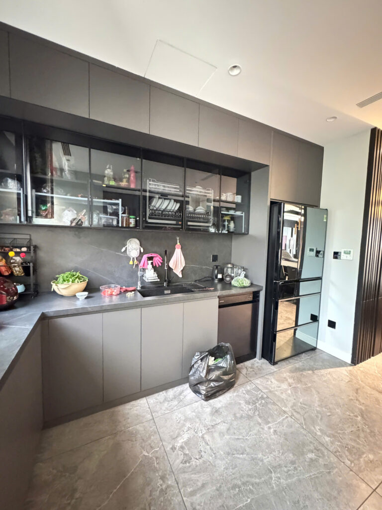 Bán biệt thự The Manor Central Park 4 tầng, 160m2, full nội thất cao cấp, có thang máy
