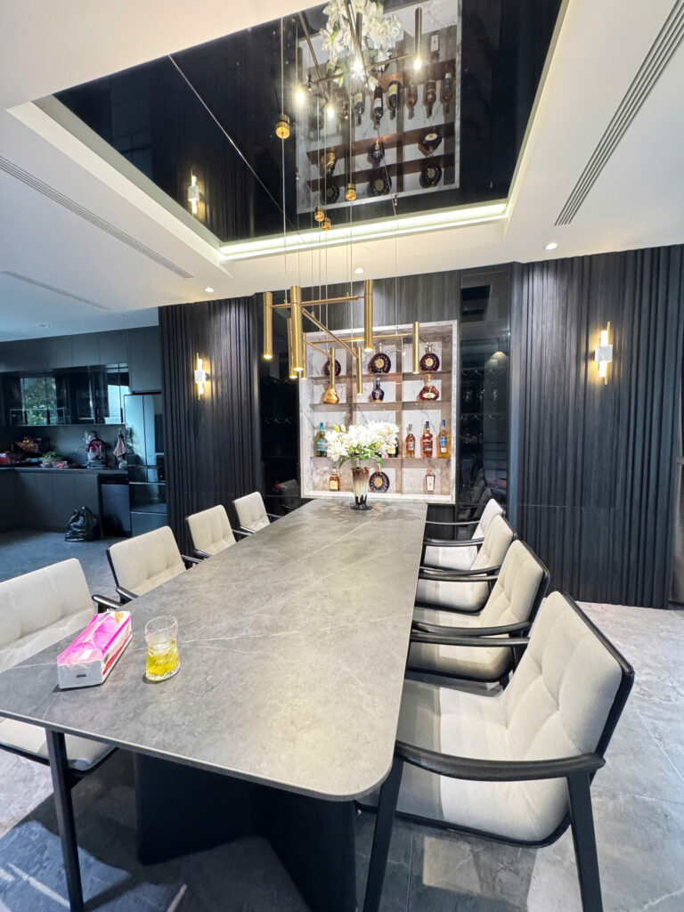 Bán biệt thự The Manor Central Park 4 tầng, 160m2, full nội thất cao cấp, có thang máy
