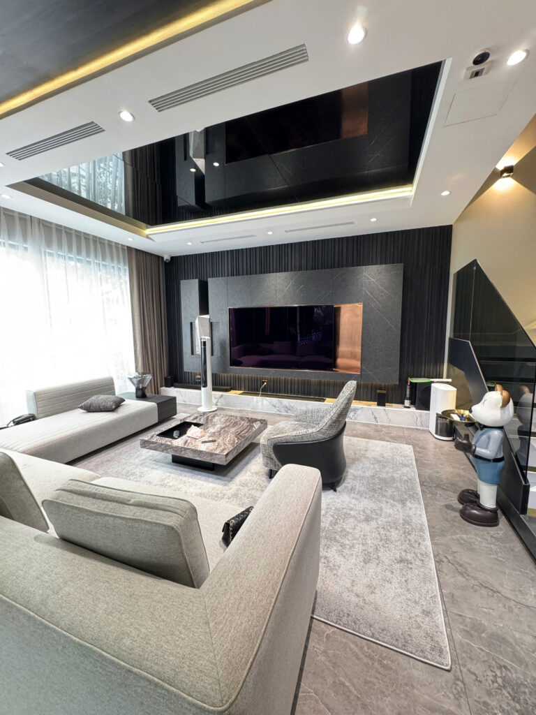 Bán biệt thự The Manor Central Park 4 tầng, 160m2, full nội thất cao cấp, có thang máy