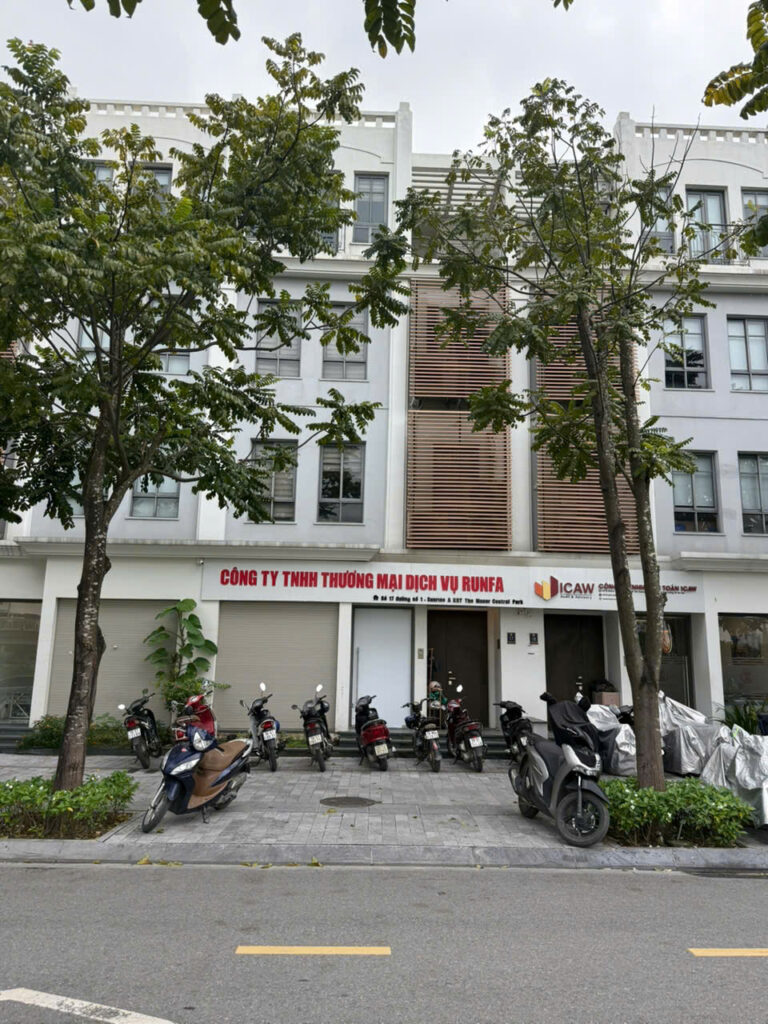 Bán liền kề The Manor Central Park 99m2, 4 tầng, nhìn ra đường Nguyễn Xiển